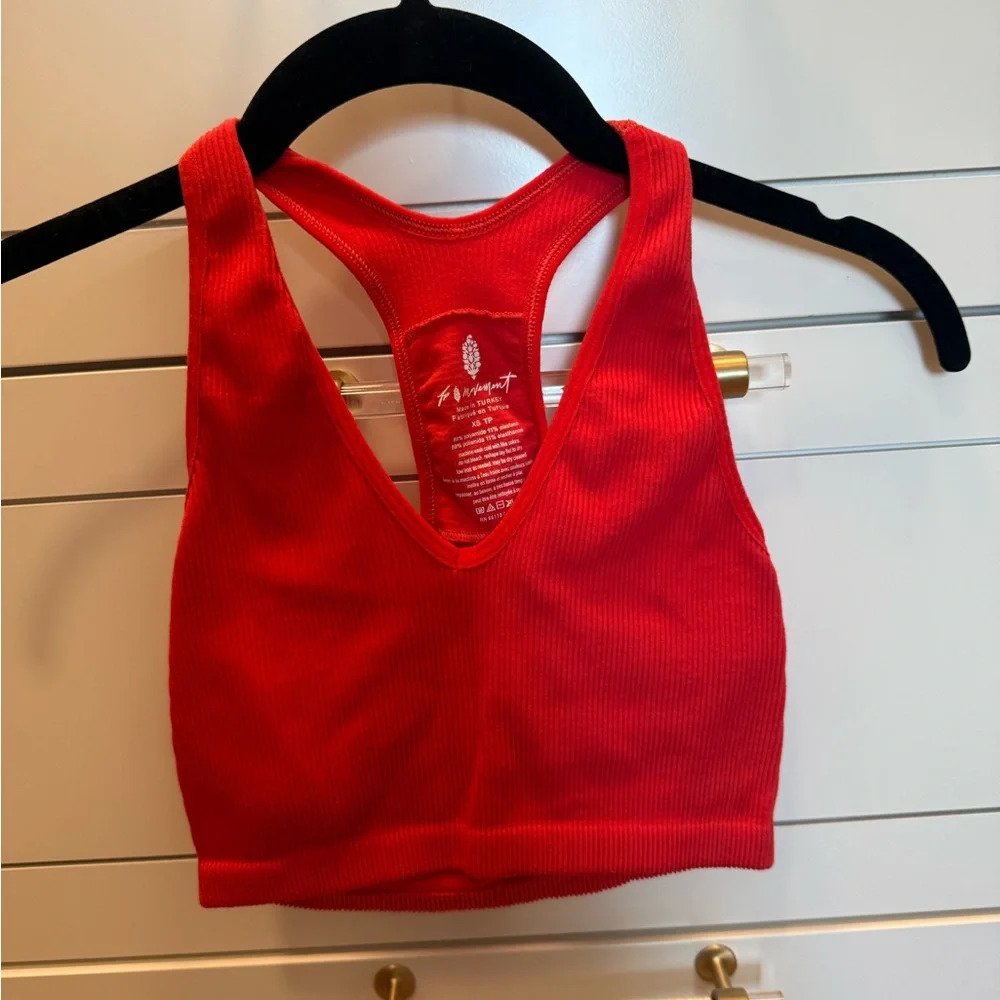 Red Ribbed free people movement crop tank top - Picture 3 of 4